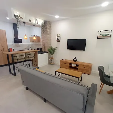 Appartamento Moderno Junto A Estacion De Tren